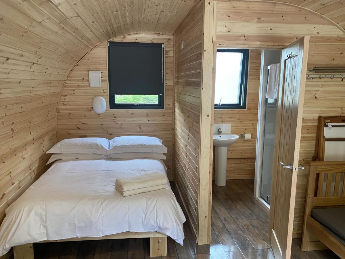 Disney Pod 7 Pet Free Villa Neath Buitenkant foto